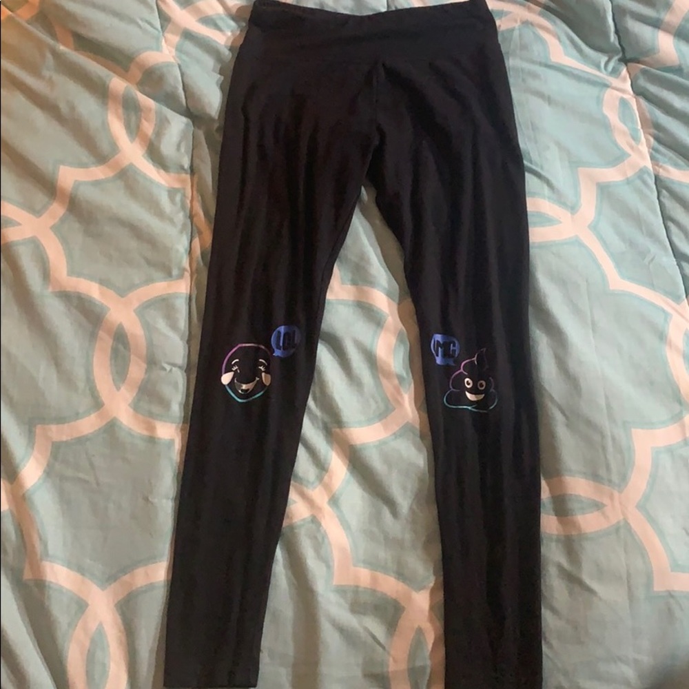 “Lol” “omg” leggings